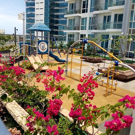 Punta Engaño Mactan Newtown 8 Boulevard Deluxe מראה חיצוני תמונה
