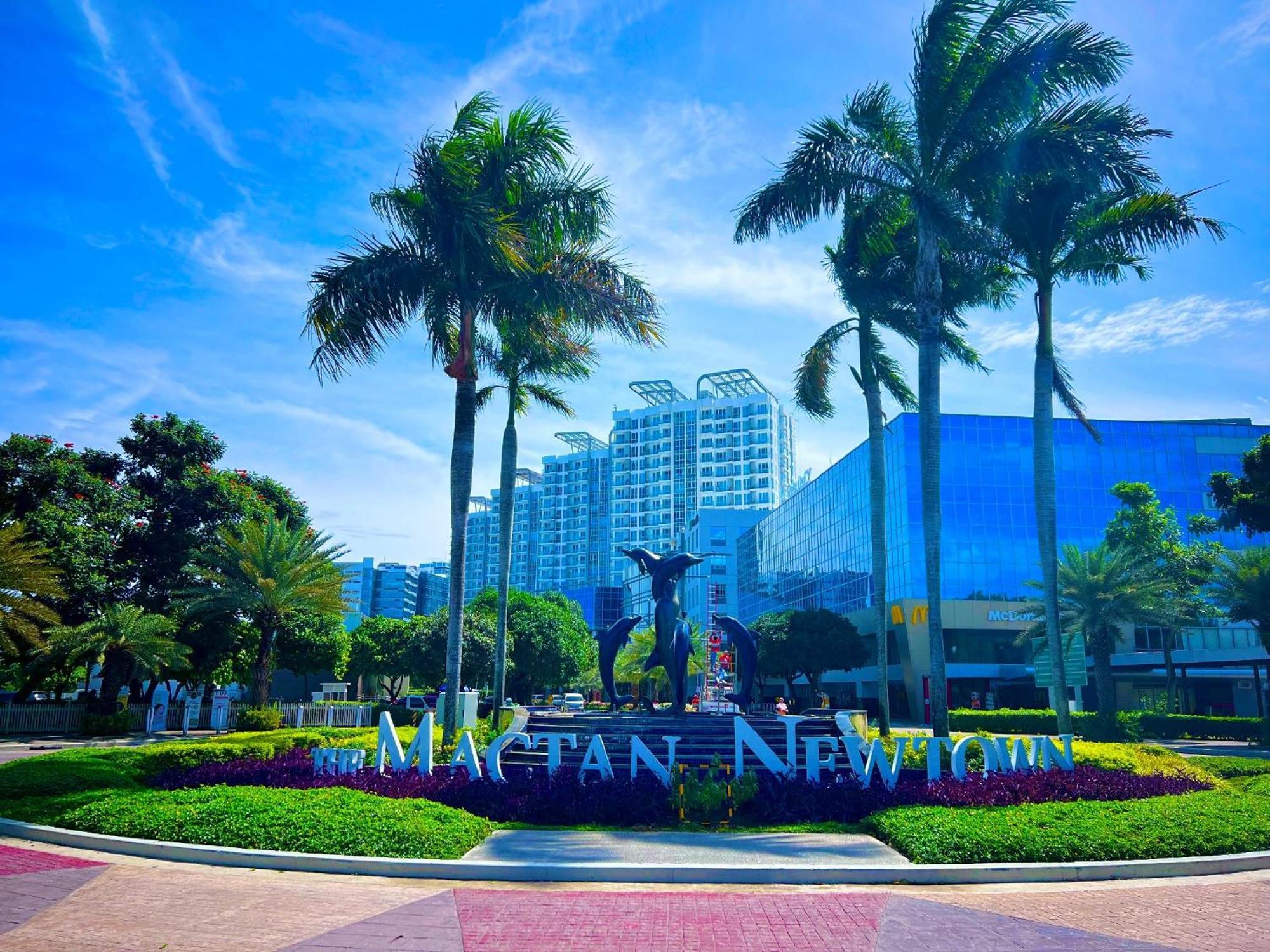 Punta Engaño Mactan Newtown 8 Boulevard Deluxe מראה חיצוני תמונה