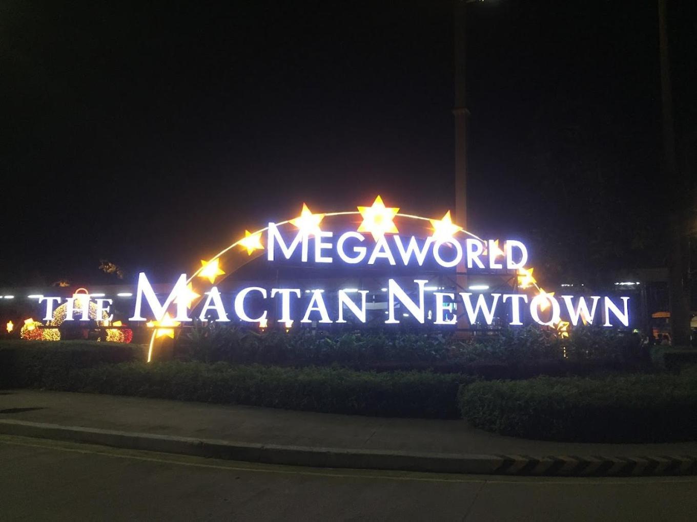 Punta Engaño Mactan Newtown 8 Boulevard Deluxe מראה חיצוני תמונה