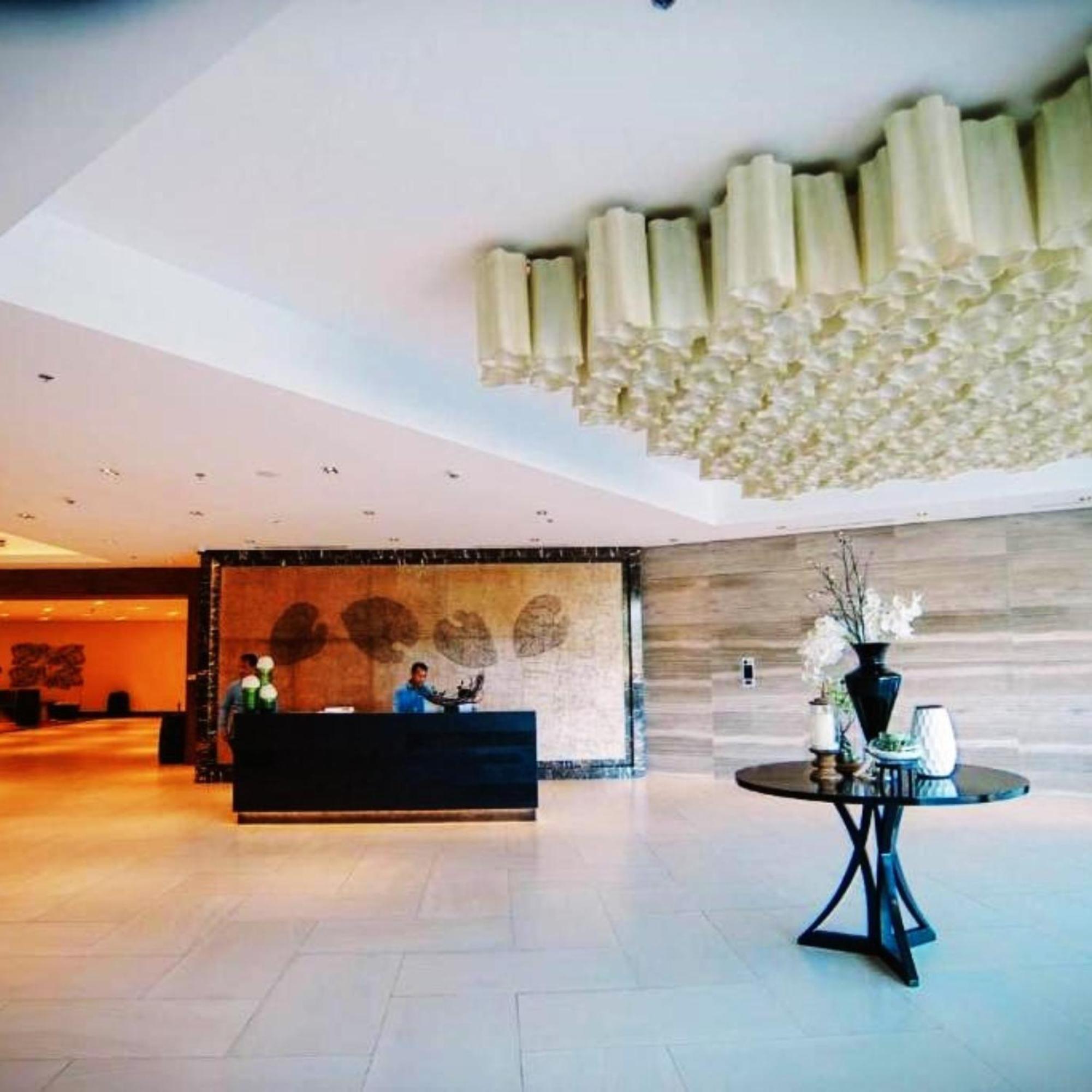 Punta Engaño Mactan Newtown 8 Boulevard Deluxe מראה חיצוני תמונה